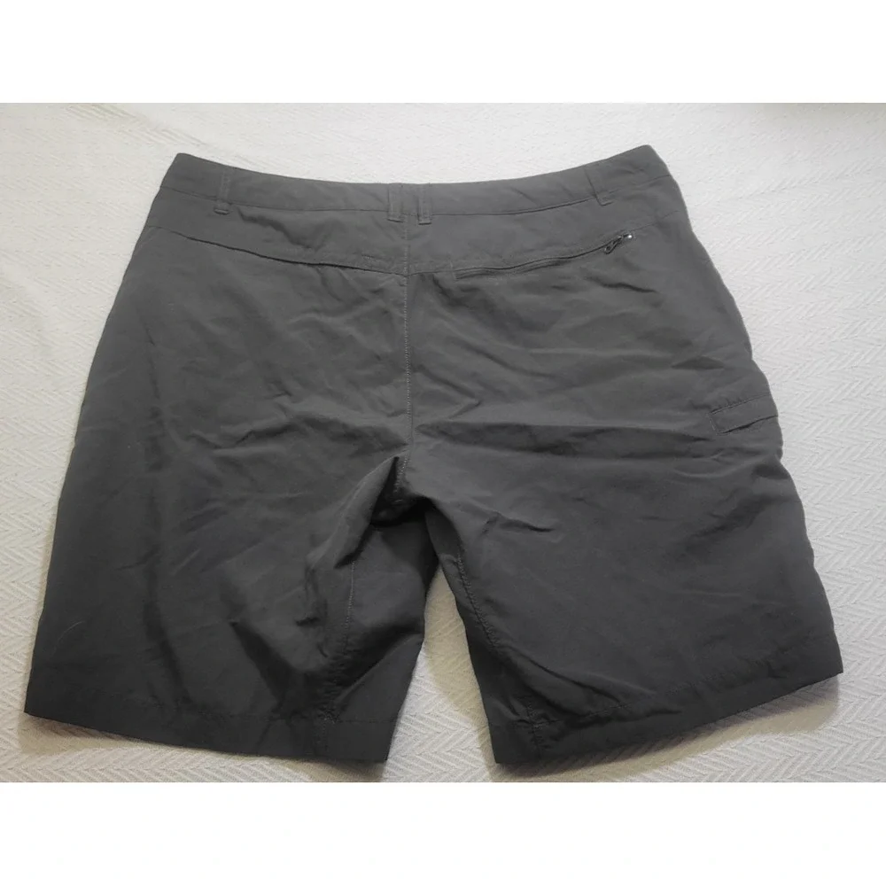 The North Face Shorts Men's 40 Black Nylon Ripstop Cargo Hiking Outdoor Regular